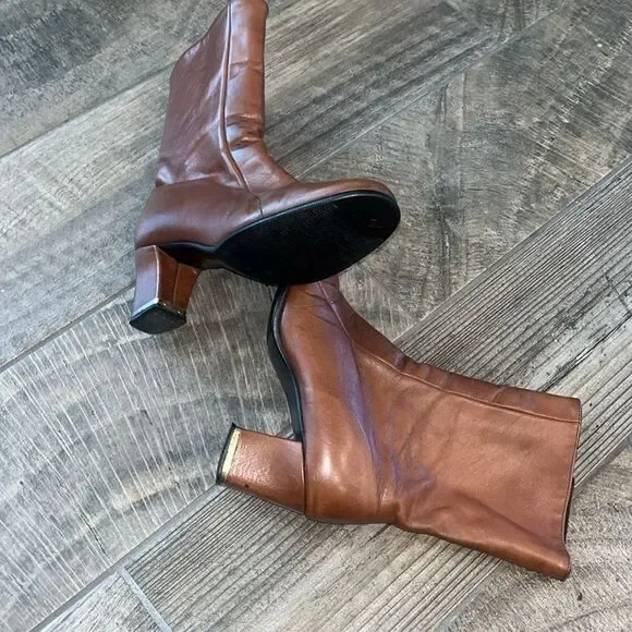Vintage Goloboots in mid calf brown leather, 2.5”heel - Picture 8 of 9